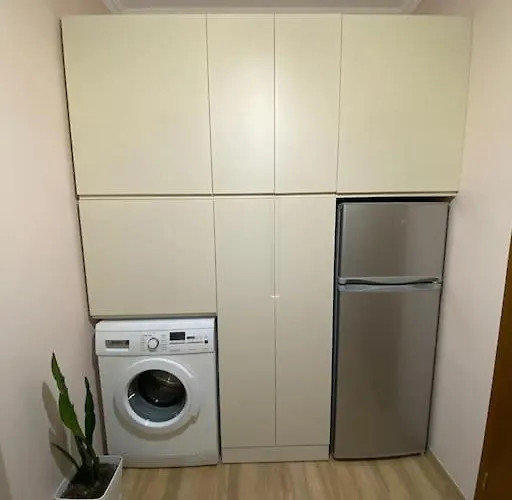 Apartament Mimosa's With Lovely Balcony Tirana