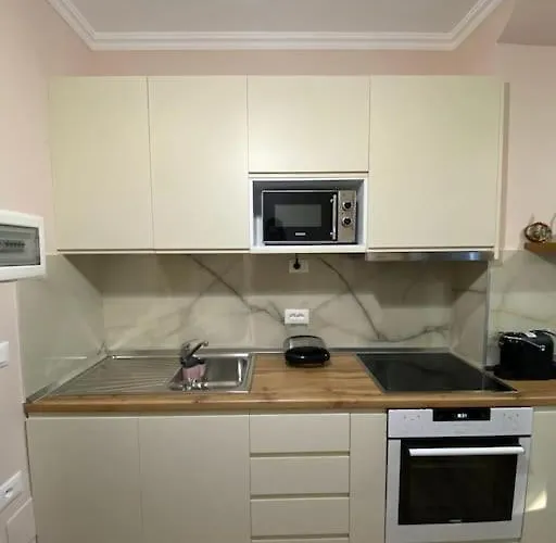 Apartament Mimosa's With Lovely Balcony